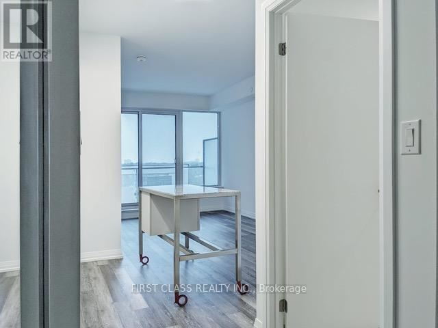 The Diamond Condominiums on Yonge - 808 75 Canterbury Place - photo 3