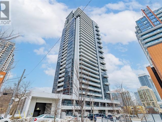 The Diamond Condominiums on Yonge - ph506 75 Canterbury Place - photo 2