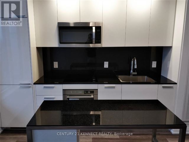 The Diamond Condominiums on Yonge - 1905 75 Canterbury Place - photo 2