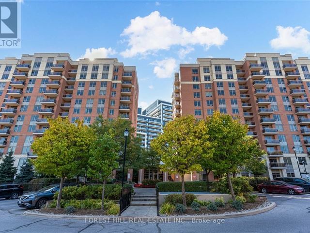 The Gates Of Bayview Glen 3 -  75 King William Crescent - photo 1