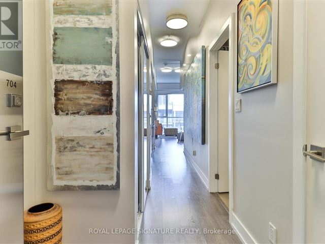 Liv Lofts - 704 75 The Donway West - photo 2