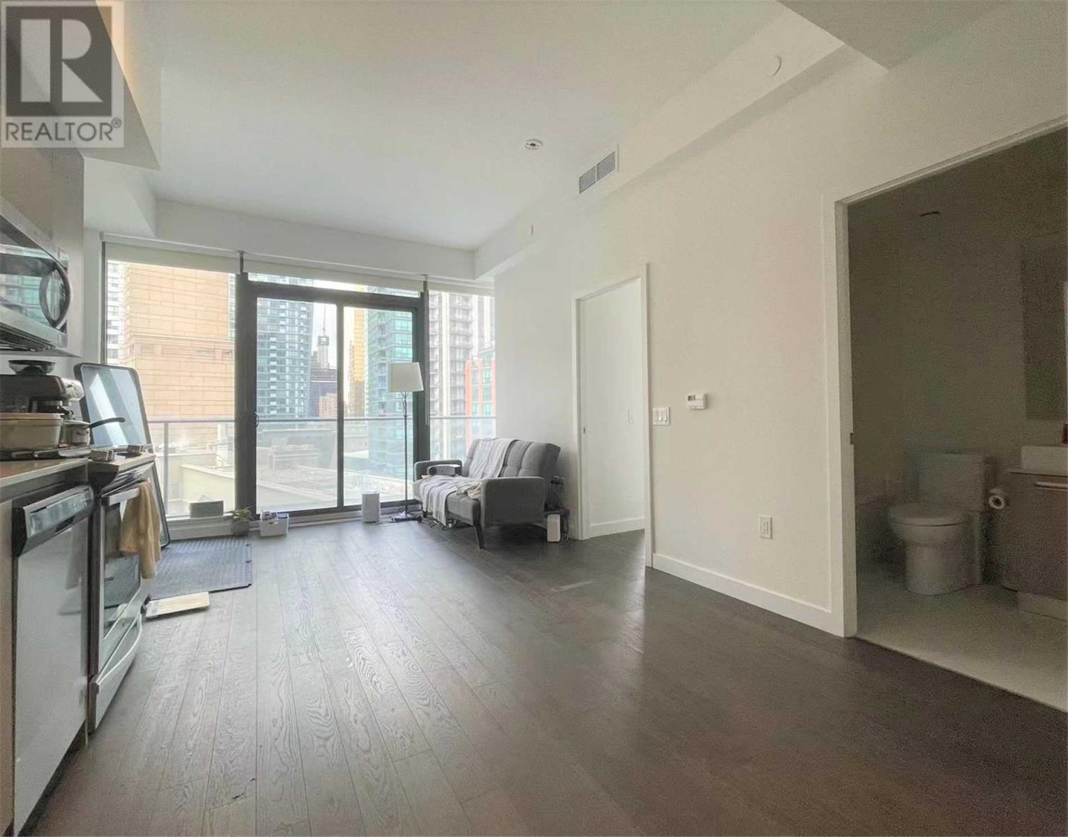 75 The Esplanade, Unit 1106, Toronto — For rent @ $2,500 | CondoDork.com