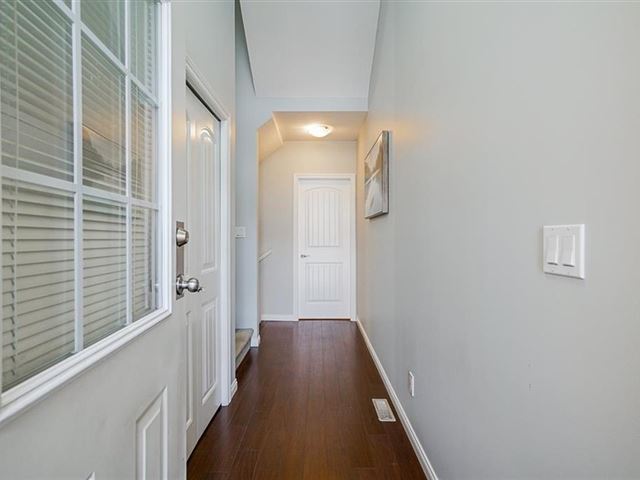 Greyhawk - 36 7518 138 Street - photo 3