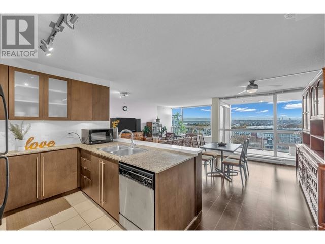 Ocean Walk - 1602 7535 Alderbridge Way - photo 1