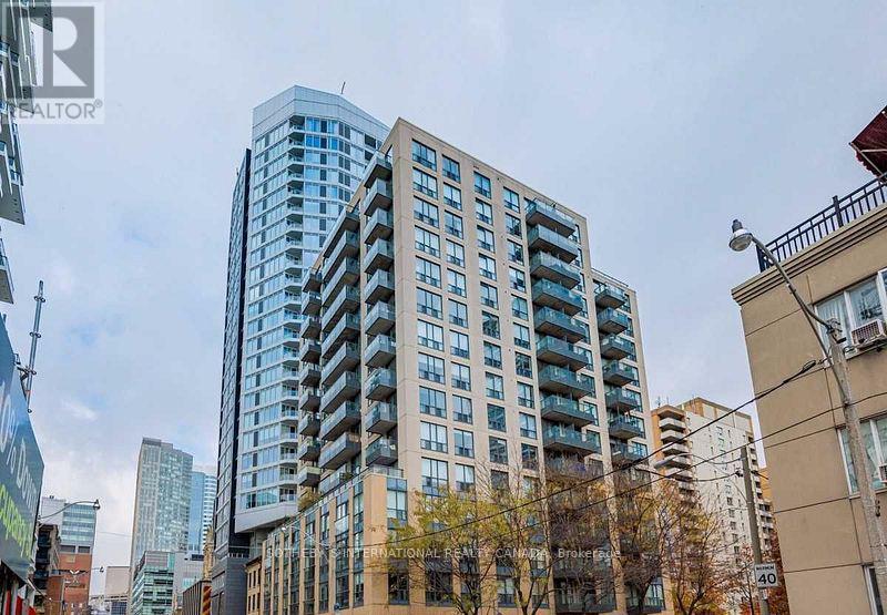 76 Shuter Street, Unit 802, Toronto — For sale @ $570,000 | CondoDork.com