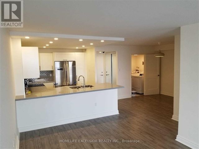 7601 Bathurst Condo - 1402 7601 Bathurst Street - photo 3