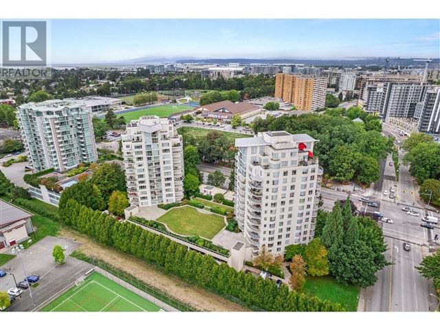 Golden Leaf Towers - 303 7680 Granville Avenue - photo 1