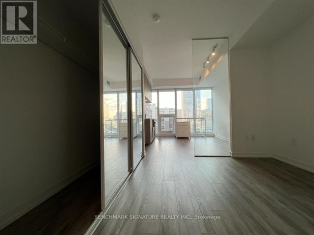 88 Queen - 2015 88 Queen Street East - photo 2