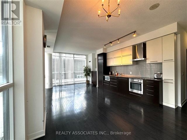 Lumiere Condominiums on Bay - 1401 770 Bay Street - photo 3