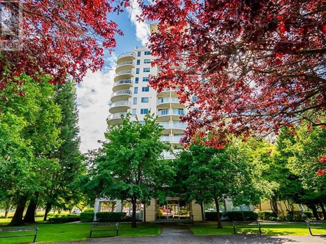 Golden Leaf Towers - 501 7680 Granville Avenue - photo 2