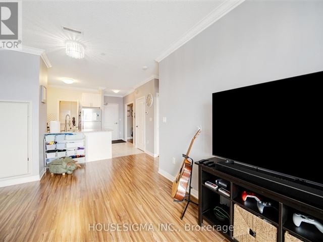 Greenlife Midtown Markham Condos - 401 7768 Kennedy Road - photo 2