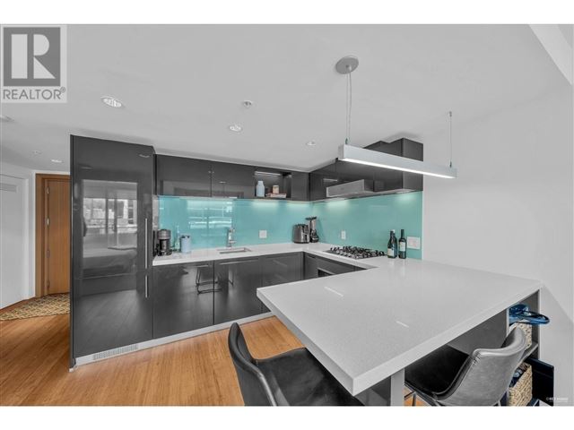 Telus Garden - 1803 777 Richards Street - photo 2