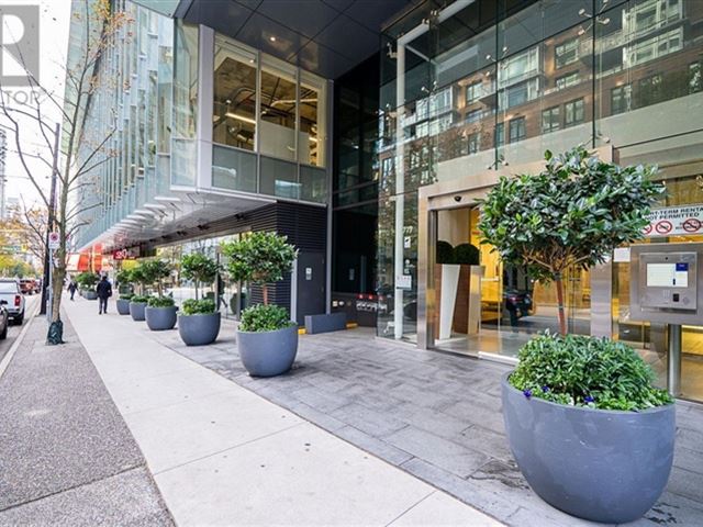 Telus Garden - 4906 777 Richards Street - photo 1