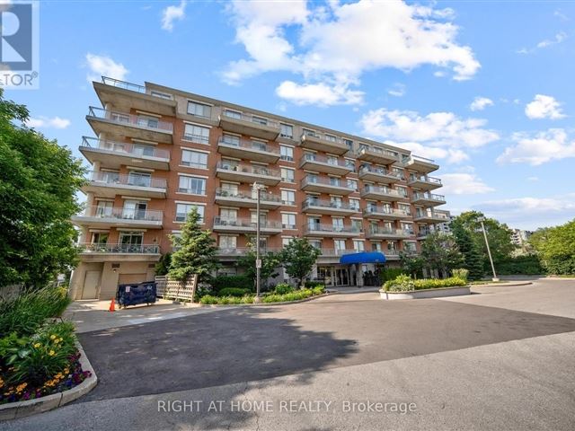 777 Steeles Ave W - lph8 777 Steeles Avenue West - photo 2