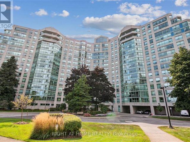 The Landmark of Thornhill - 305 7805 Bayview Avenue - photo 1