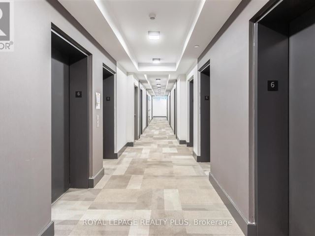 The Met Condos - 610 7895 Jane Street - photo 3