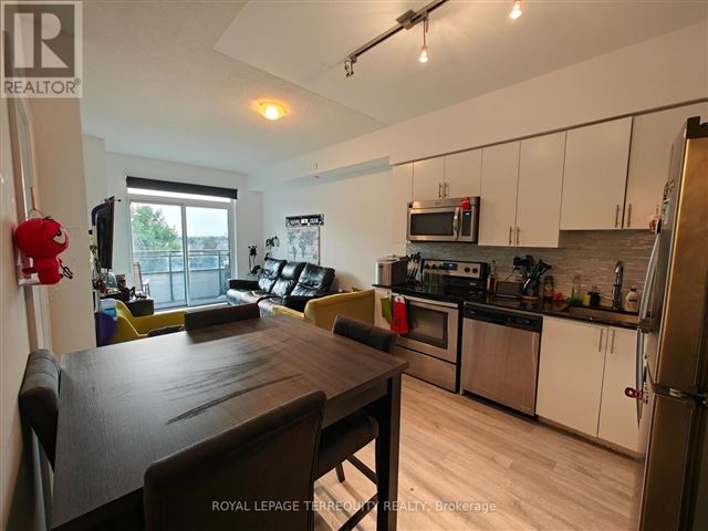 Legacy Park Condos - 525 7900 Bathurst Street - photo 3