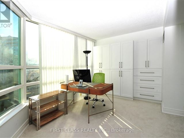 Landmark Condos - 506 7905 Bayview Avenue - photo 3