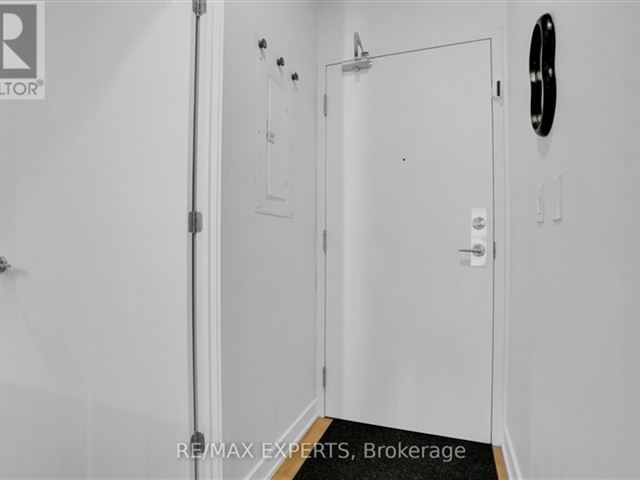 Art Condos - 219 8 Dovercourt Road - photo 2