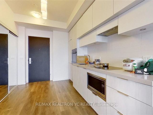 E Condos - 3810 2263 Yonge Street - photo 1