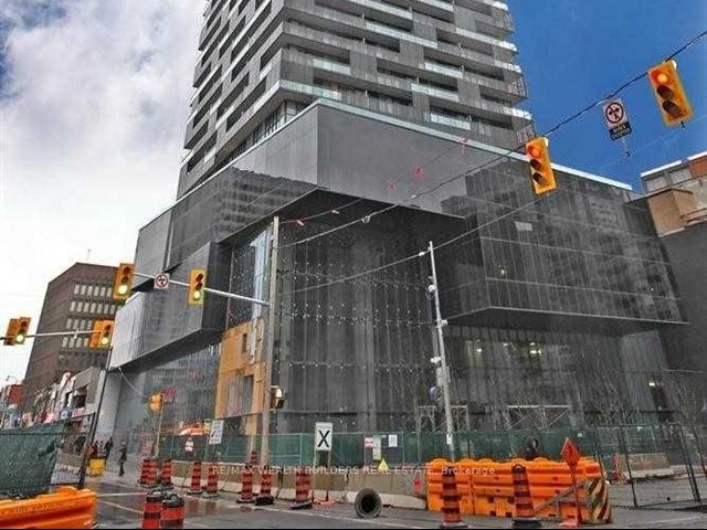 E Condos - 3803 2263 Yonge Street - photo 1