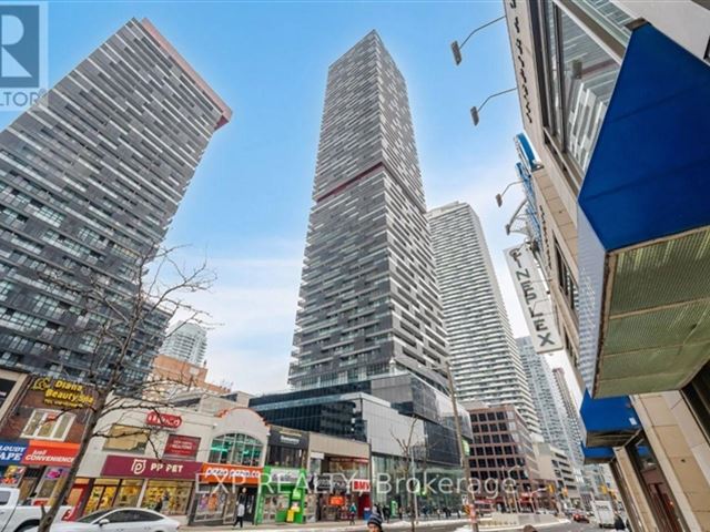 E Condos - 703 2263 Yonge Street - photo 1