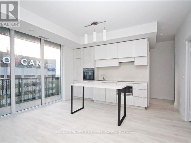 E Condos - 3402 2263 Yonge Street - photo 3