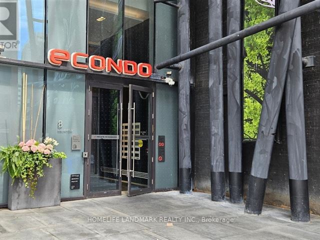 E Condos - 5611 2263 Yonge Street - photo 2