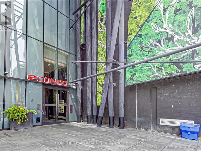 E Condos - 508 2263 Yonge Street - photo 1