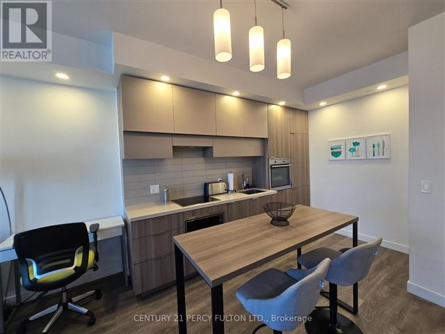 E Condos - 3406 2263 Yonge Street - photo 2