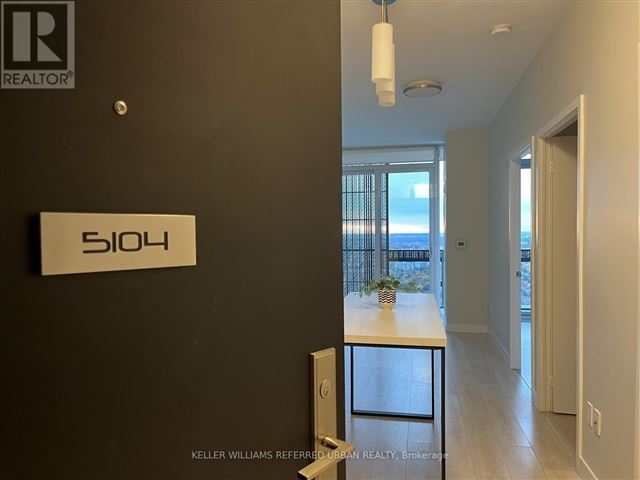 E Condos - 5104 2263 Yonge Street - photo 2