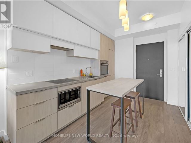 E Condos - 4903 2263 Yonge Street - photo 2