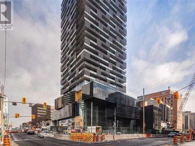 E Condos - 2104 2263 Yonge Street - photo 1