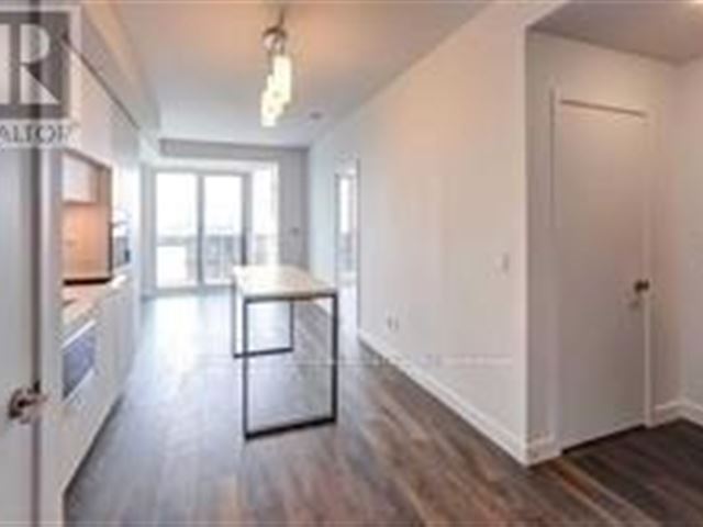 E Condos - 5212 2263 Yonge Street - photo 3