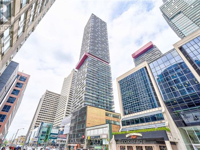 E Condos - 1911 2263 Yonge Street - photo 1