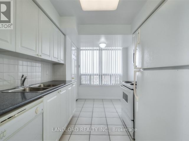 The Pinnacle - 2115 8 Hillcrest Avenue - photo 2