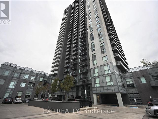 Mississauga Square - 2305 5081 Hurontario Street - photo 1