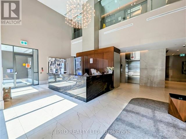 Mississauga Square - 2721 5081 Hurontario Street - photo 2