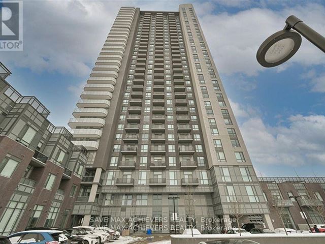 Mississauga Square - 921 5081 Hurontario Street - photo 2