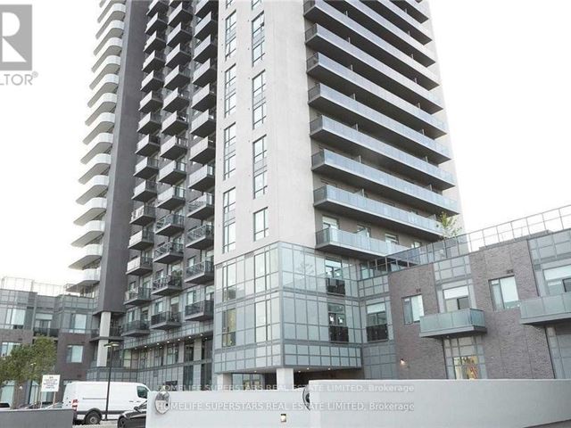 Mississauga Square - 621 5081 Hurontario Street - photo 2