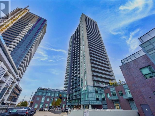 Mississauga Square - 316 5081 Hurontario Street - photo 1