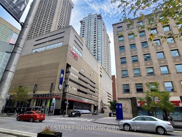 The Residences of 8 Park Road Yorkville - 2016 8 Park Road - photo 2