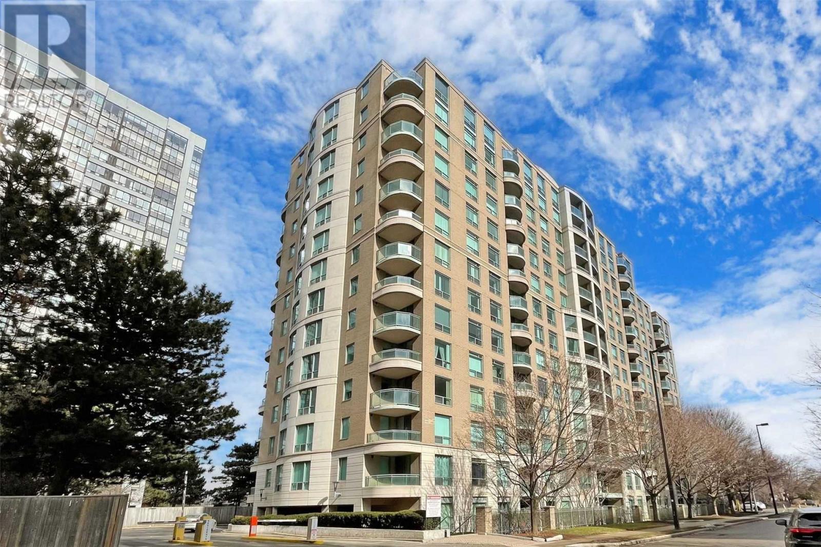 8 Pemberton Avenue, Unit 309, Toronto — For sale @ $549,900 | CondoDork.com