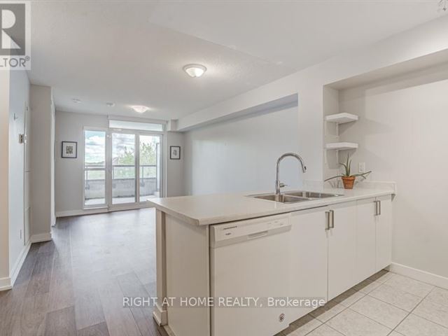 The Village by Main Station - 312 14 Trent Avenue - photo 3