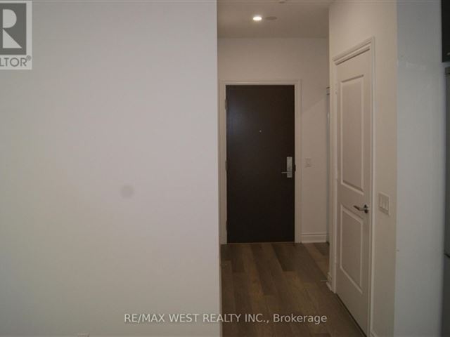 Waterscapes - 411 80 Marine Parade Drive - photo 3