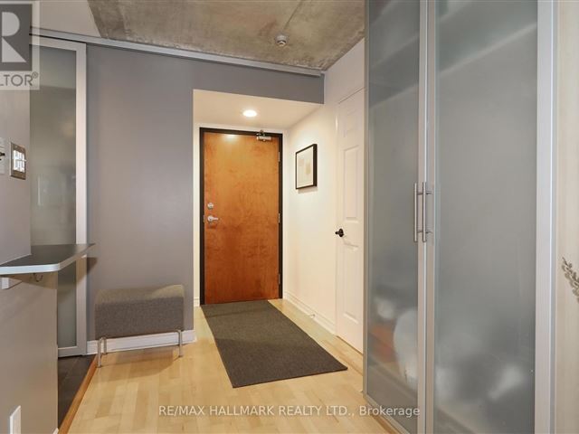 80 Mill Street Condos - 512 80 Mill Street - photo 3