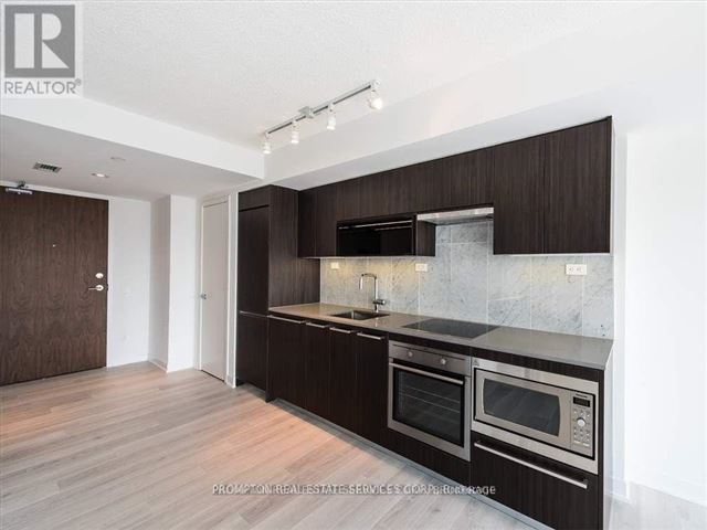 Newton Condos - 1912 80 Queens Wharf Road - photo 1