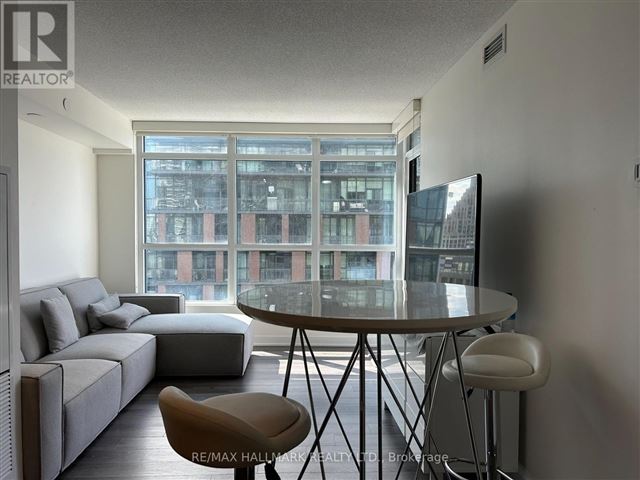 Newton Condos - 815 80 Queens Wharf Road - photo 3