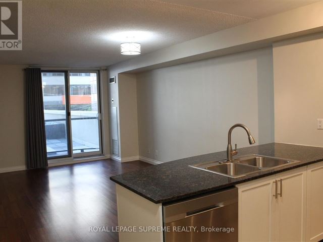 The Royalton - 210 801 Bay Street - photo 2