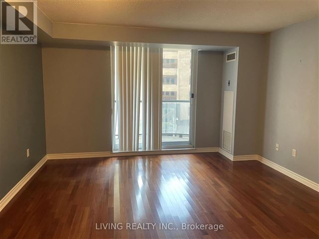 The Royalton - 610 801 Bay Street - photo 2